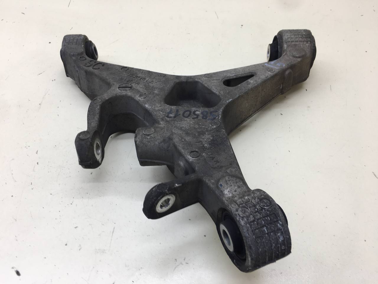 Рычаг задний нижний правый Jaguar XF 2007-2015