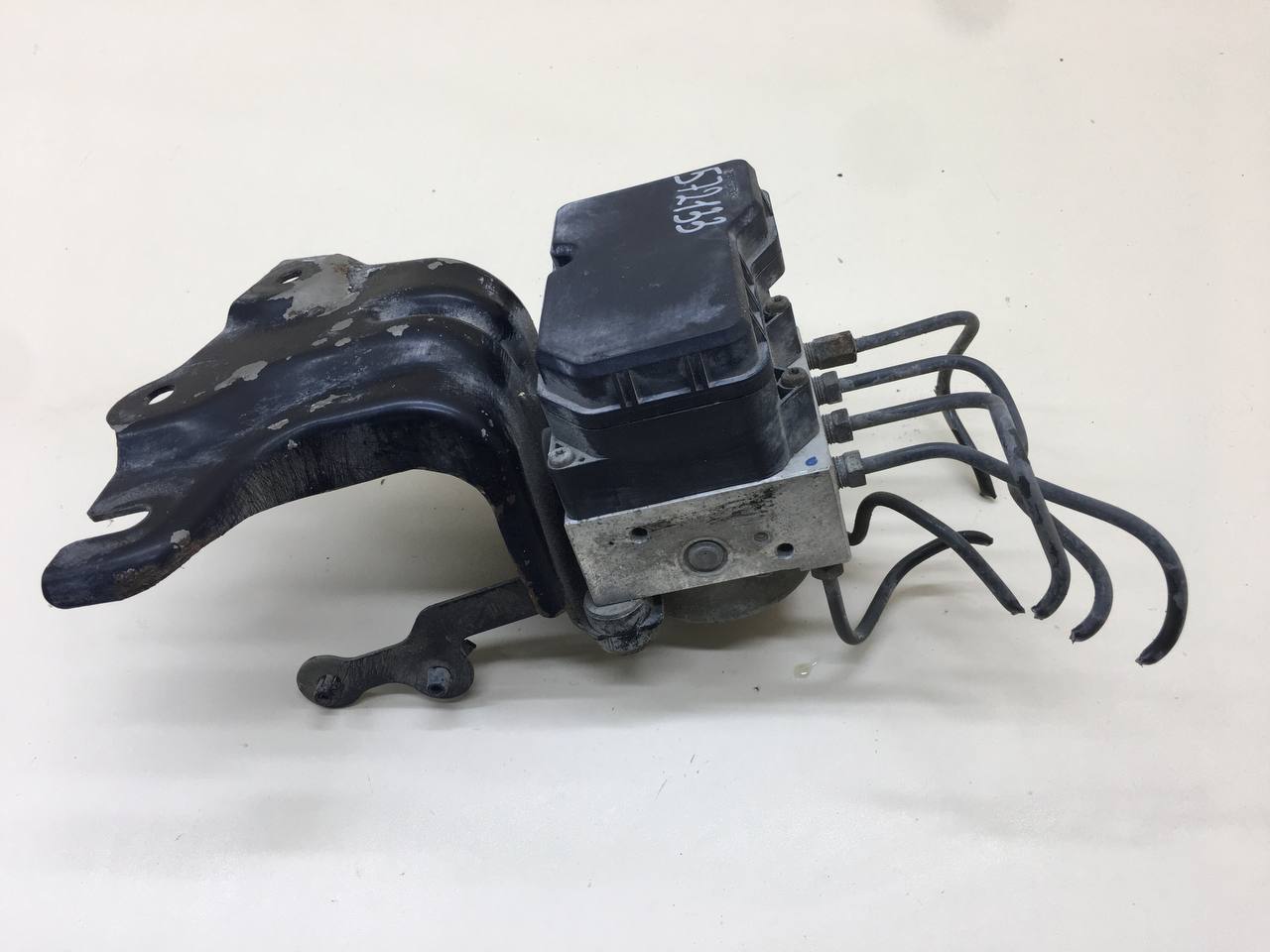 Блок ABS (насос) Toyota Auris (E150) 2006-2012 Блок ABS (насос) Toyota Auris (E150) 2006-2012