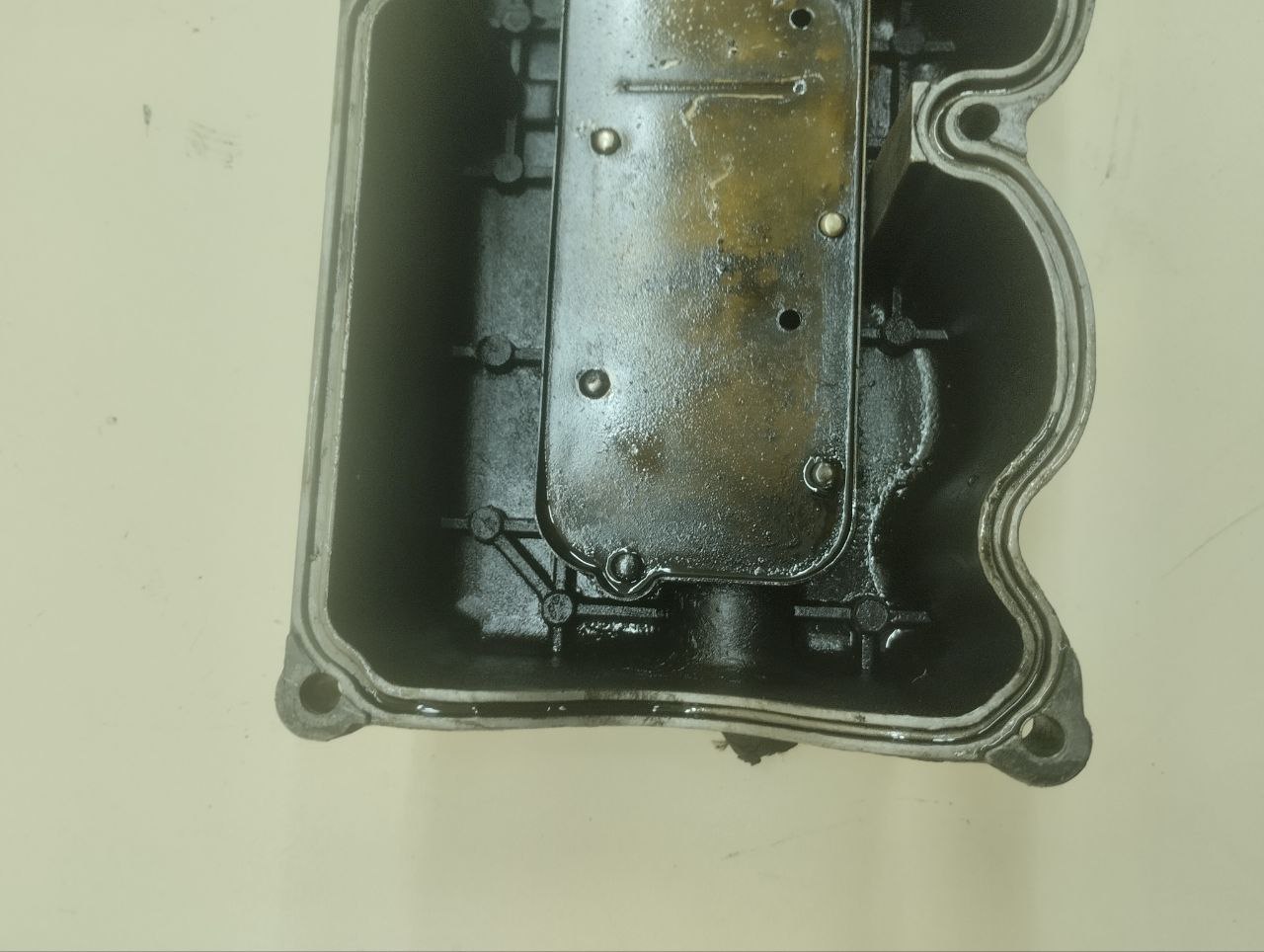 Крышка головки блока (клапанная) Chevrolet Aveo T250 2005-2011