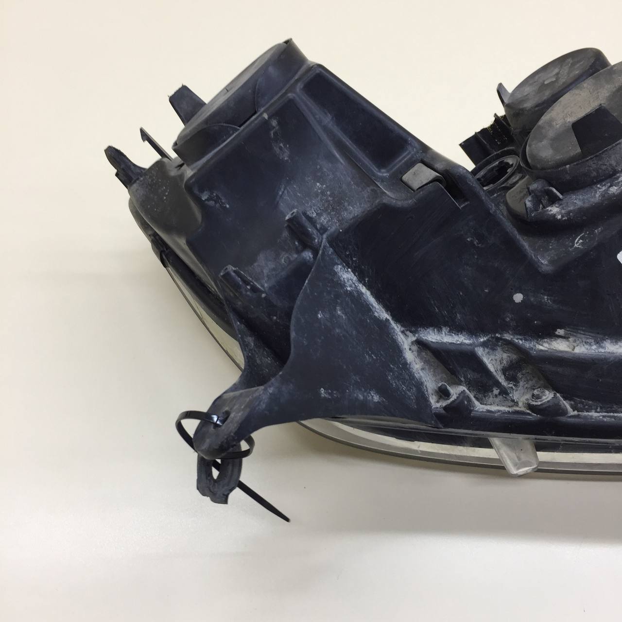 Фара левая Lada Largus 2012>