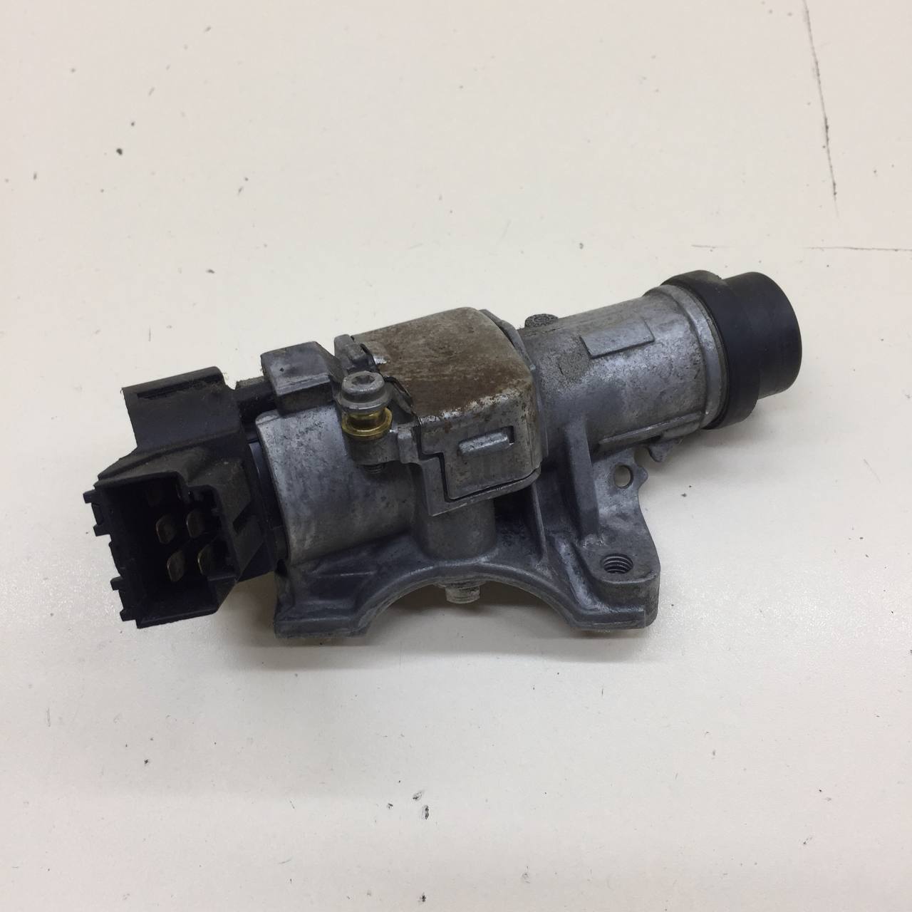 Замок зажигания Volkswagen Polo (MK5) 2011-2020 Замок зажигания Volkswagen Polo (MK5) 2011-2020