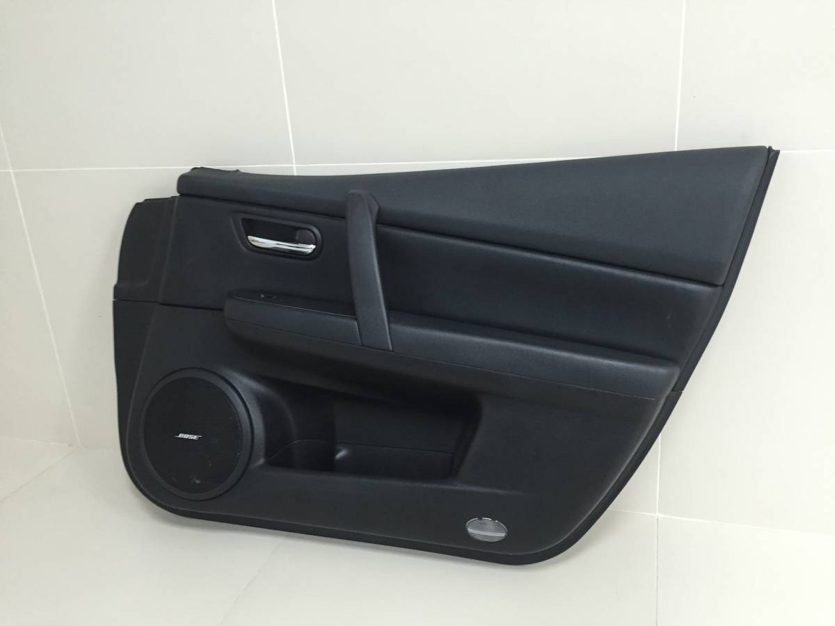 Обшивка двери передней правой Mazda Mazda 6 (GH) 2007-2012