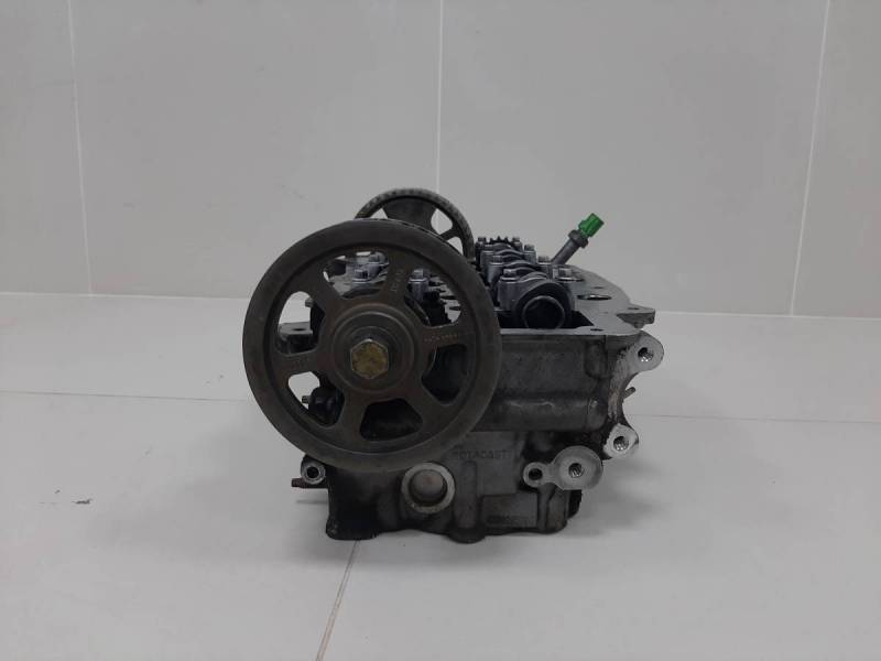 Головка блока цилиндров Land Rover Discovery 3 (L319) 2004-2009 Головка блока цилиндров Land Rover Discovery 3 (L319) 2004-2009
