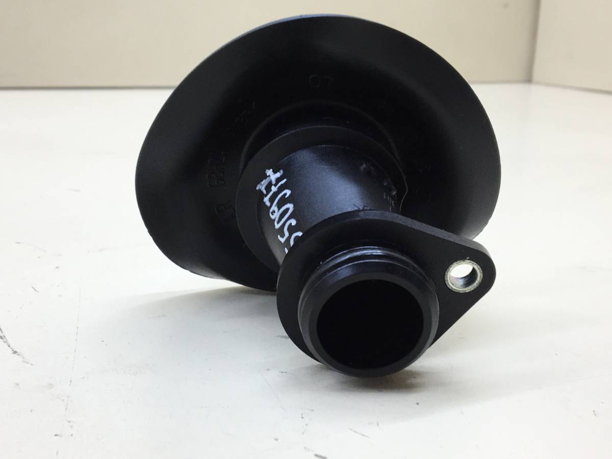 Маслозаливная горловина Jaguar XE (760) 2014-2021