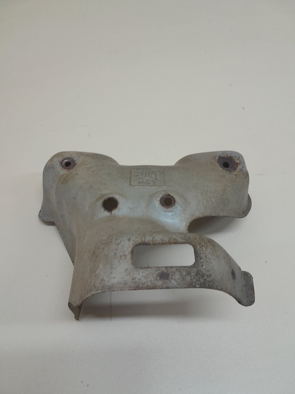 Экран тепловой Nissan Almera Classic (B10) 2006-2013 Экран тепловой Nissan Almera Classic (B10) 2006-2013