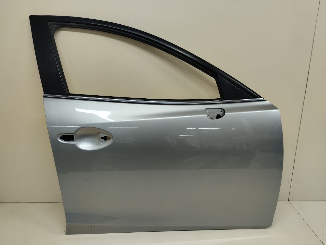 Дверь передняя правая Mazda Mazda 3 (BM) 2013-2016 Дверь передняя правая Mazda Mazda 3 (BM) 2013-2016