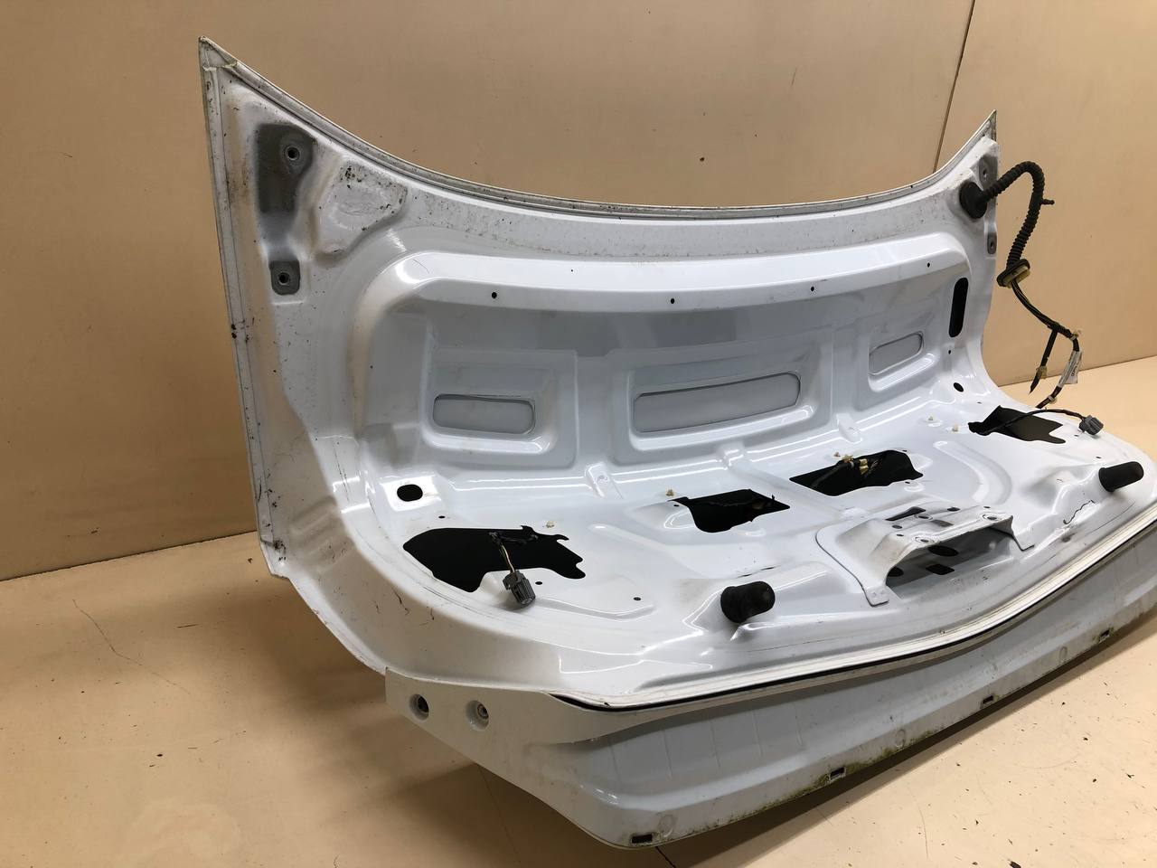 Крышка багажника Ford Mondeo 4 2007-2015