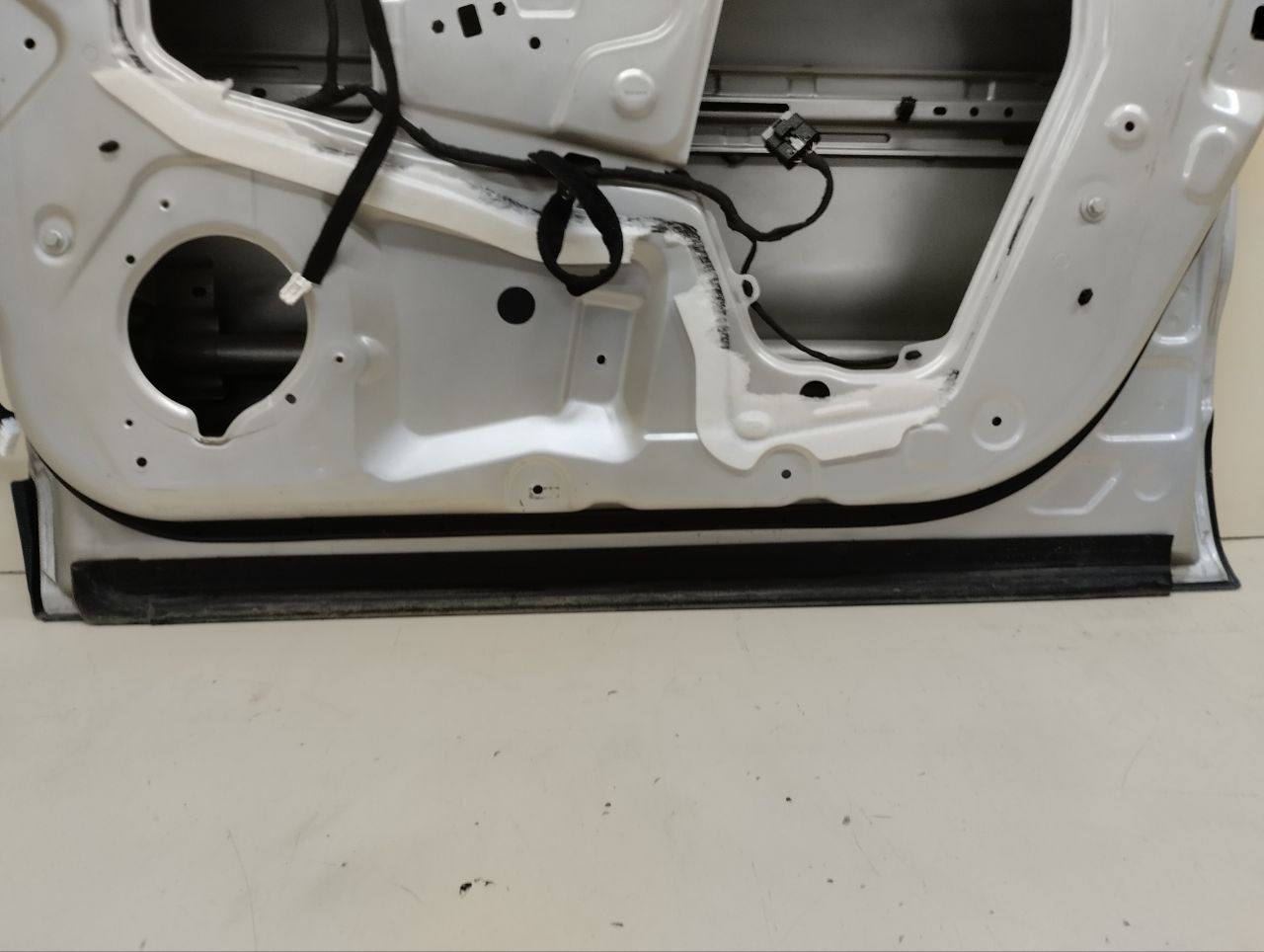 Дверь передняя правая Nissan Qashqai (J11) 2014> Дверь передняя правая Nissan Qashqai (J11) 2014>