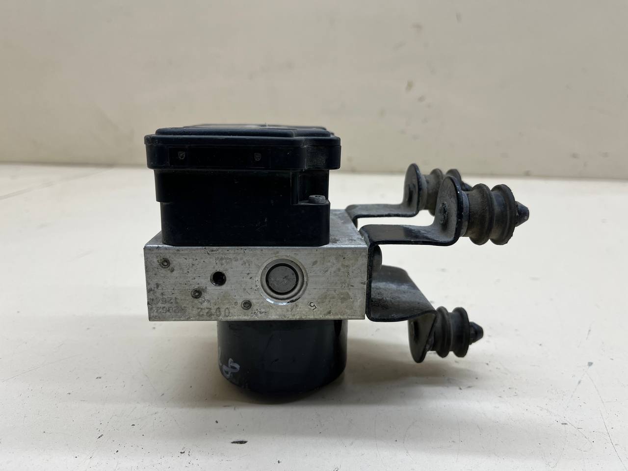 Блок ABS (насос) Skoda Octavia (A5 1Z-) 2004-2013 Блок ABS (насос) Skoda Octavia (A5 1Z-) 2004-2013