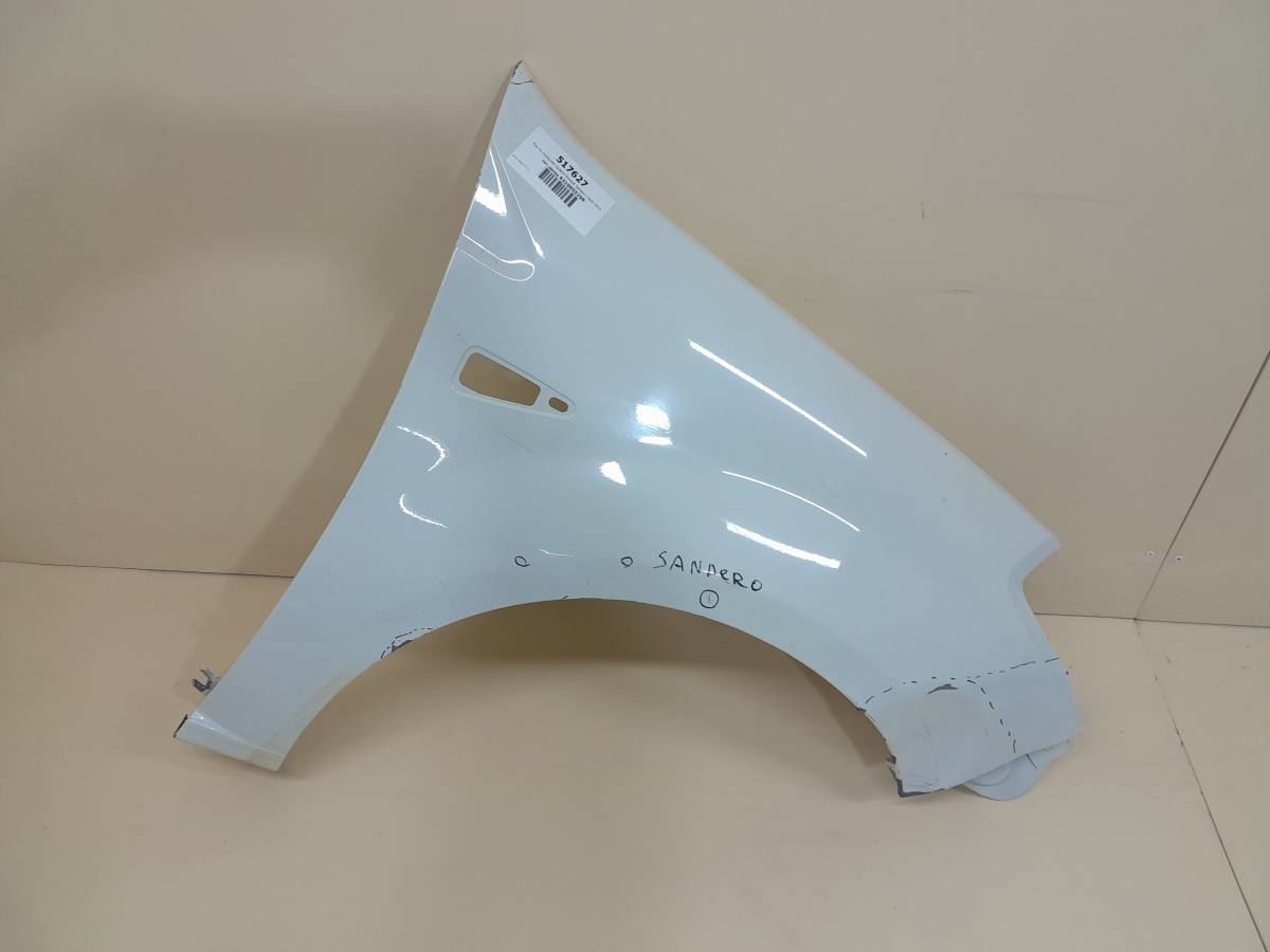 Крыло переднее правое Renault Sandero 2009-2014