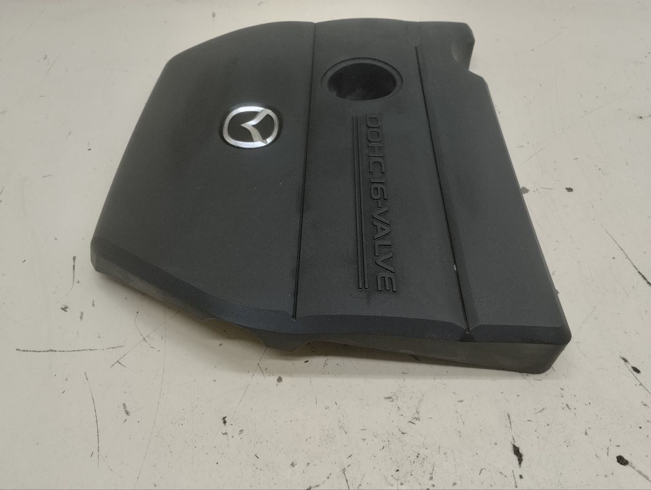Крышка двигателя декоративная Mazda Mazda 6 (GG) 2002-2007 Крышка двигателя декоративная Mazda Mazda 6 (GG) 2002-2007