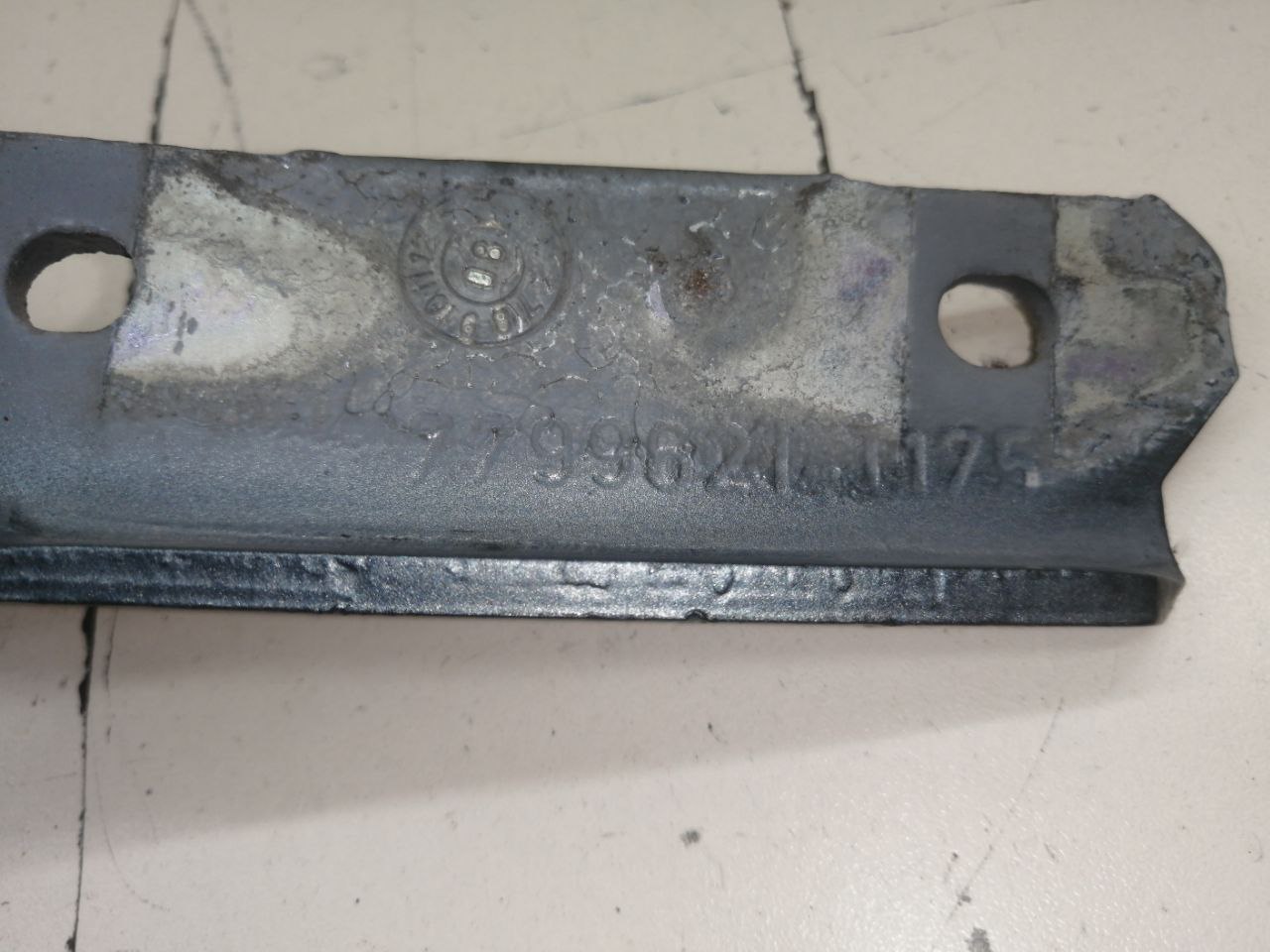 Петля капота левая Fiat Albea 2002-2012