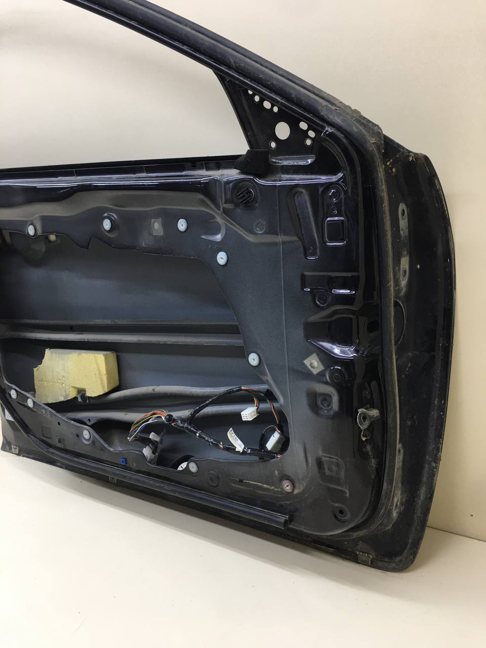 Дверь передняя левая Mazda Mazda 6 (GG) 2002-2007 Дверь передняя левая Mazda Mazda 6 (GG) 2002-2007