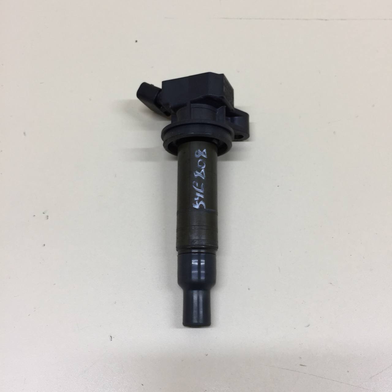 Катушка зажигания Toyota Corolla E120 2001-2007 Катушка зажигания Toyota Corolla E120 2001-2007