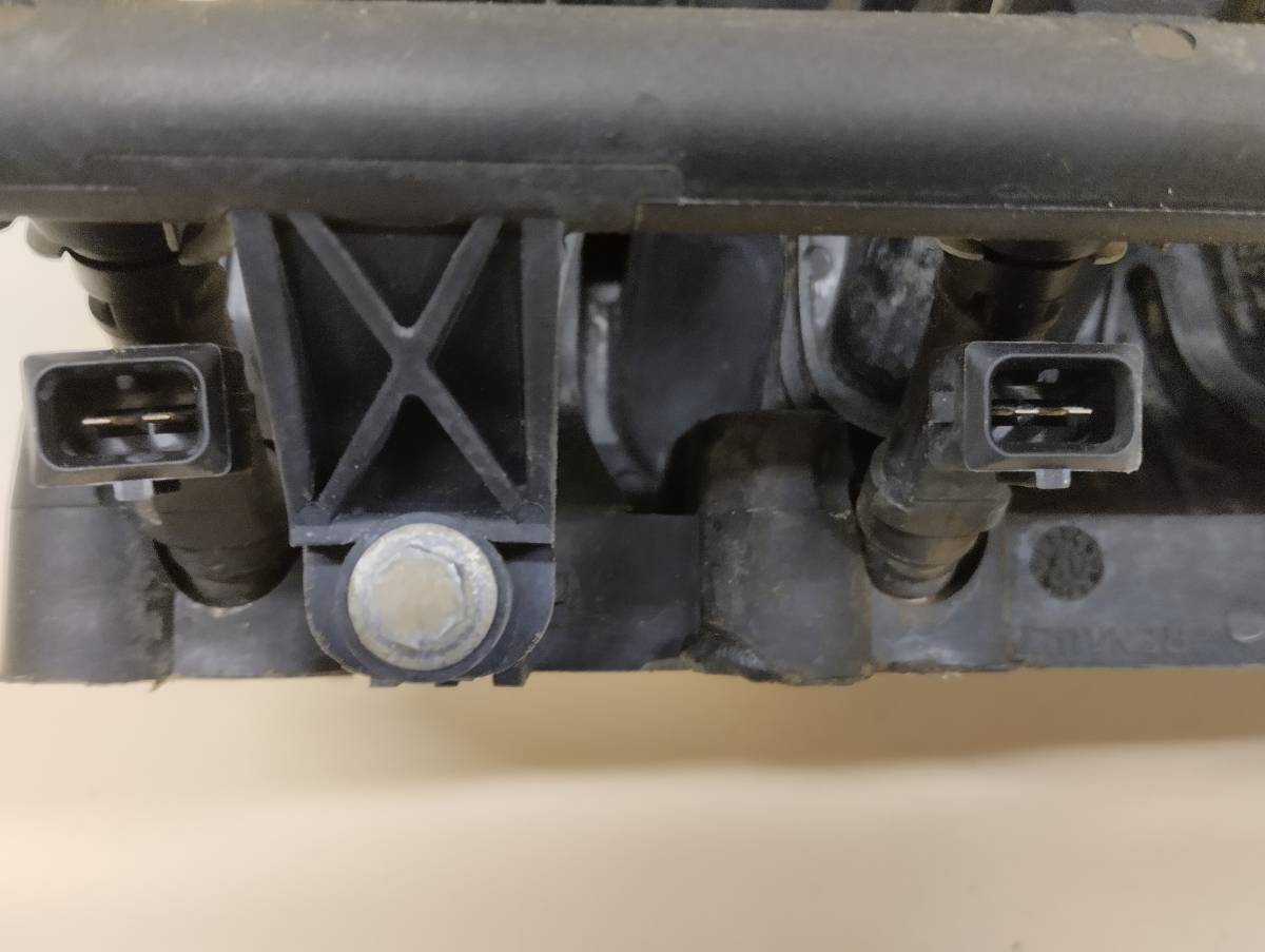 Коллектор впускной Renault Logan (1) 2005-2014 Коллектор впускной Renault Logan (1) 2005-2014
