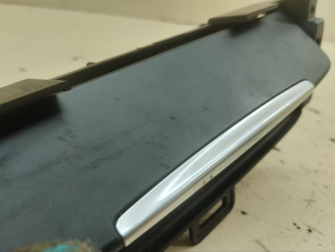 Пепельница передняя Ford Mondeo 4 2007-2015 Пепельница передняя Ford Mondeo 4 2007-2015