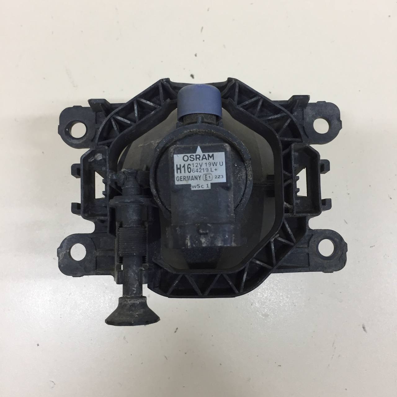 Фара противотуманная Renault Sandero Stepway (5S) 2014-2022 Фара противотуманная Renault Sandero Stepway (5S) 2014-2022