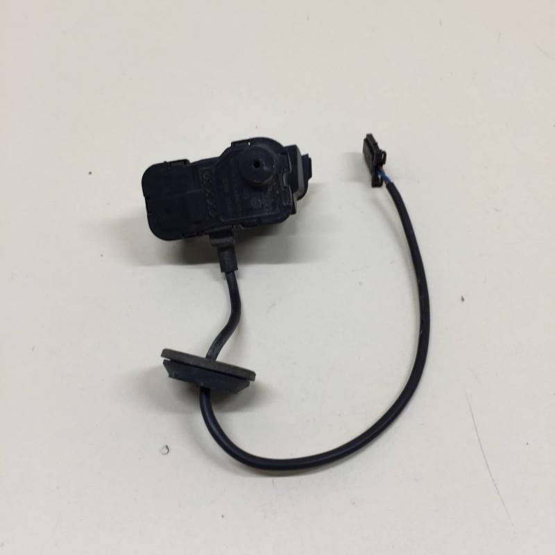 Активатор замка крышки бензобака Volkswagen Polo (MK5) 2011-2020 Активатор замка крышки бензобака Volkswagen Polo (MK5) 2011-2020