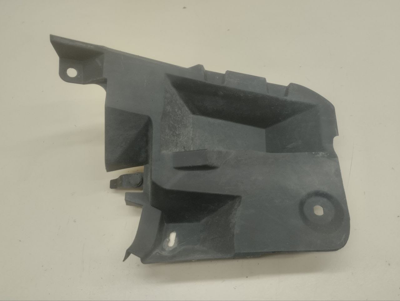 Пыльник (кузов наружные) Toyota Auris (E150) 2006-2012 Пыльник (кузов наружные) Toyota Auris (E150) 2006-2012