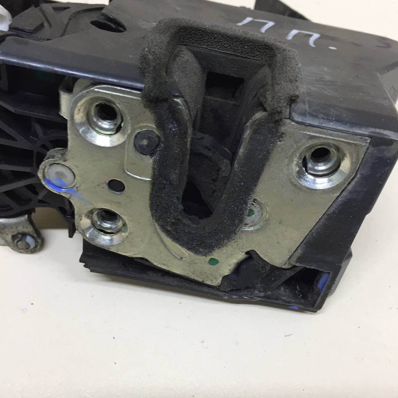 Замок двери передней правой Renault Logan (2) 2014>