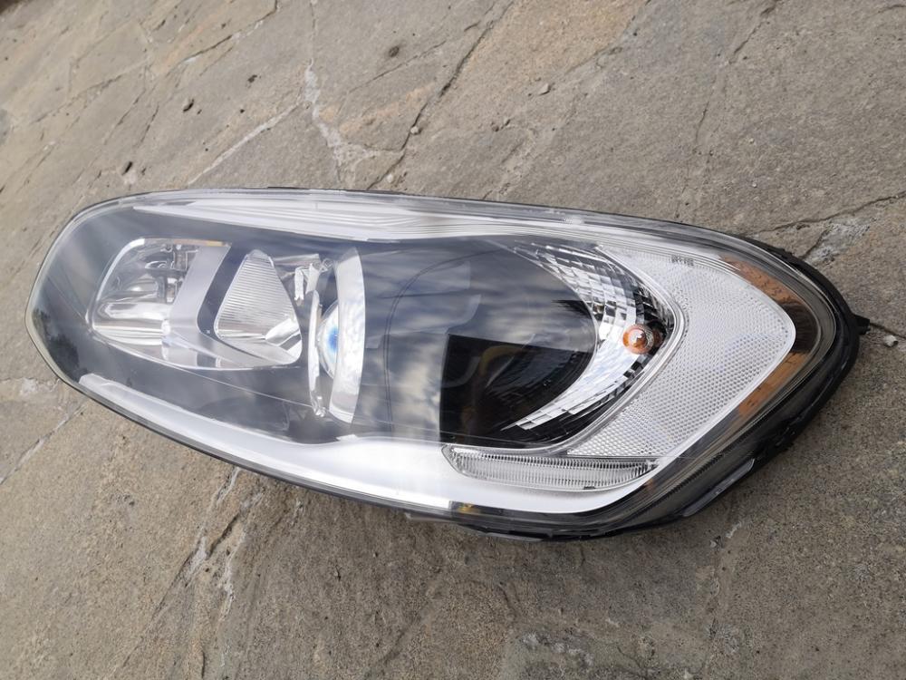 Фара левая Volvo XC60 2008-2017
