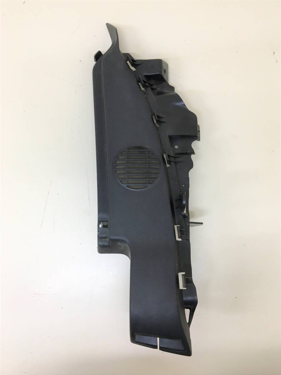 Держатель задней полки BMW 1-series E87/E81 2004-2011