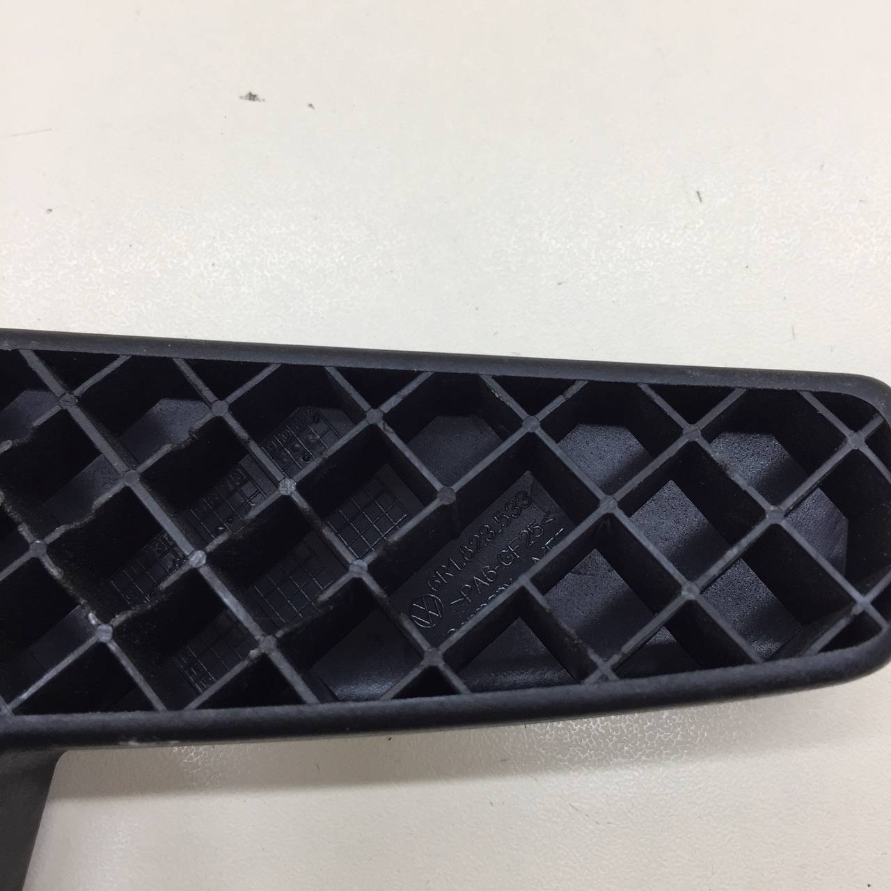 Ручка открывания капота Volkswagen Polo (MK5) 2011-2020