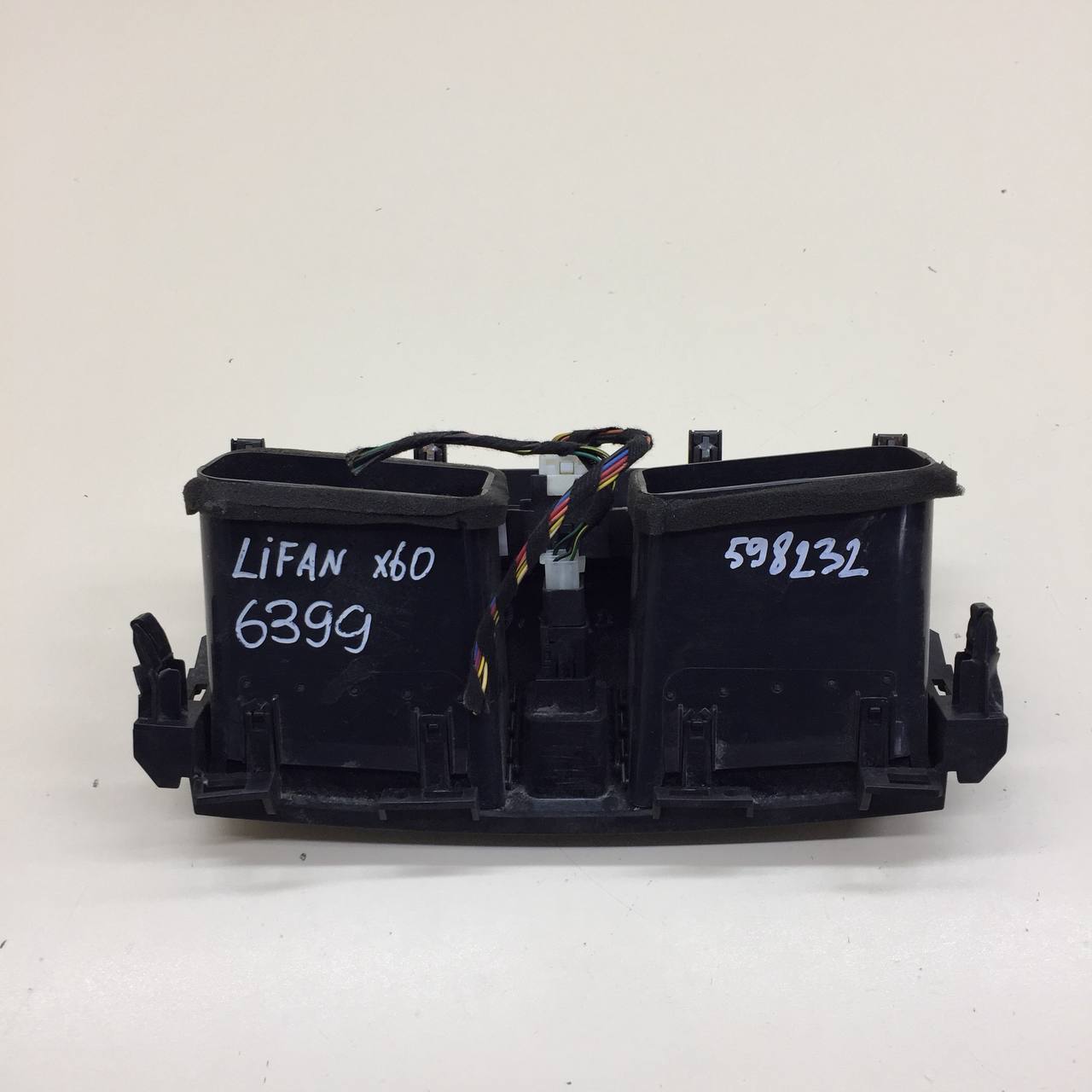 Дефлектор воздушный Lifan X60 2012>