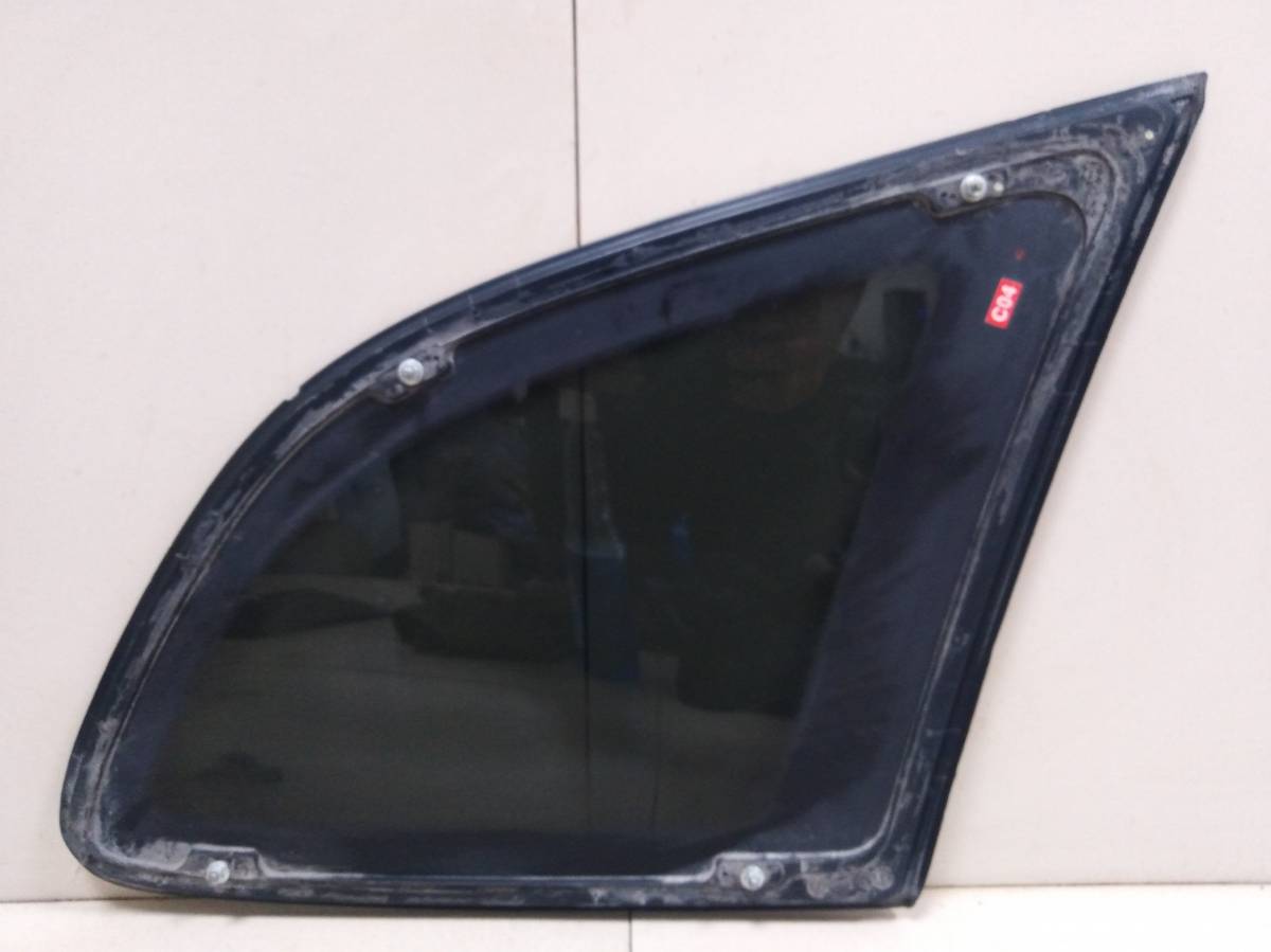 Стекло кузовное глухое левое Hyundai Santa Fe (CM) 2006-2012