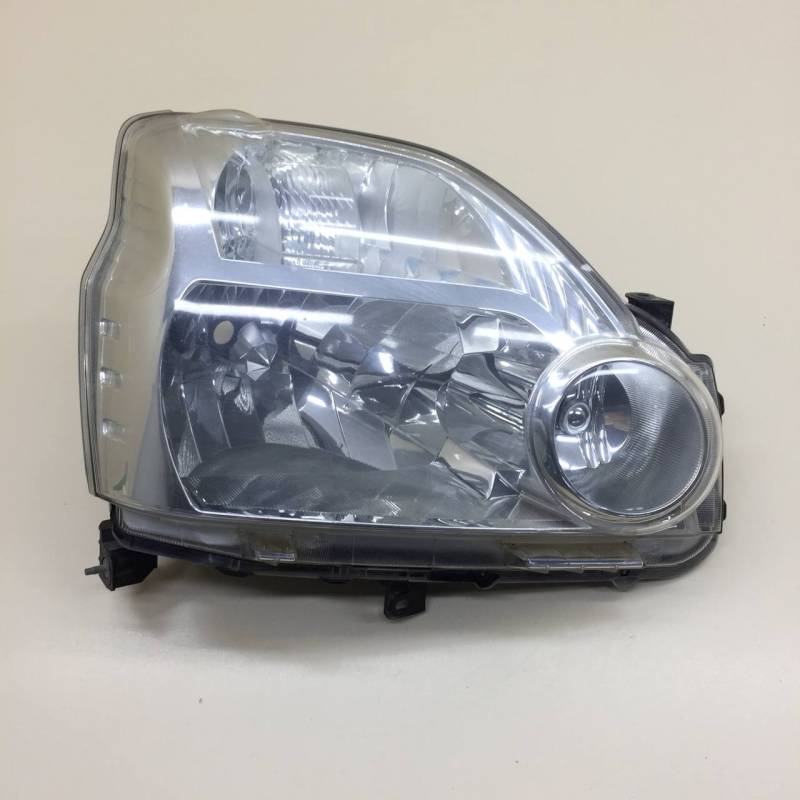 Фара правая Nissan X-Trail (T31) 2007-2014