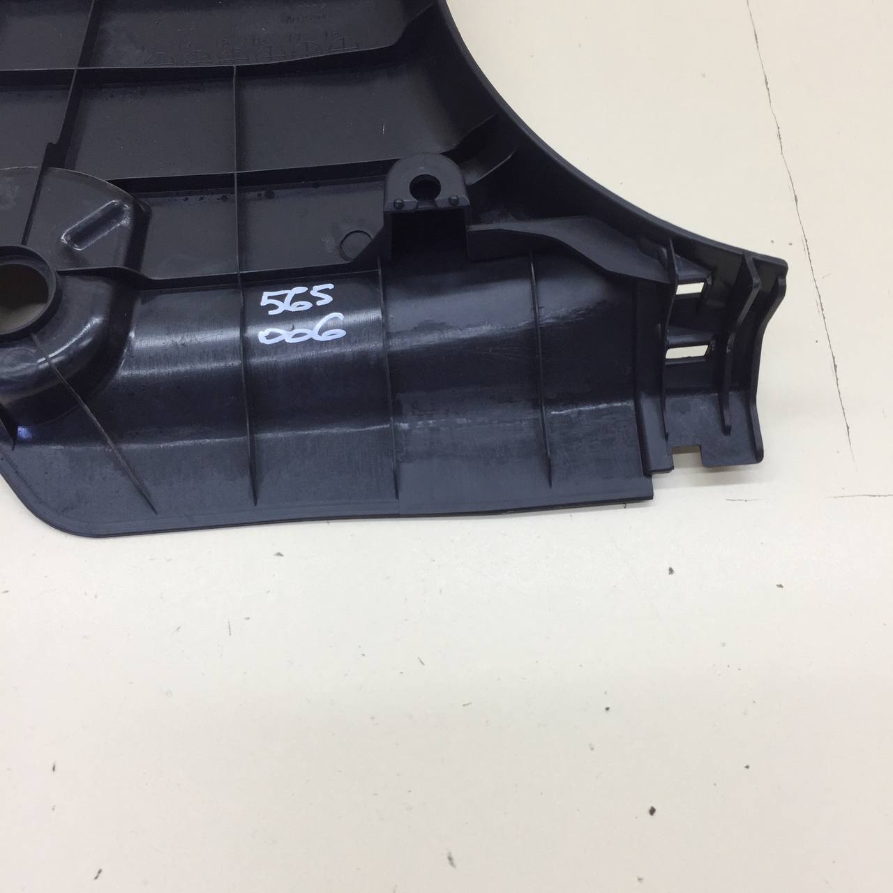 Обшивка стойки Lexus NX 200 (Z10) 2014-2021