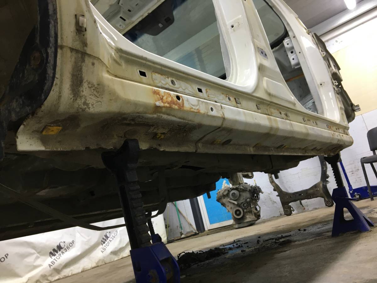 Порог со стойкой правый Hyundai ix55 2007-2013