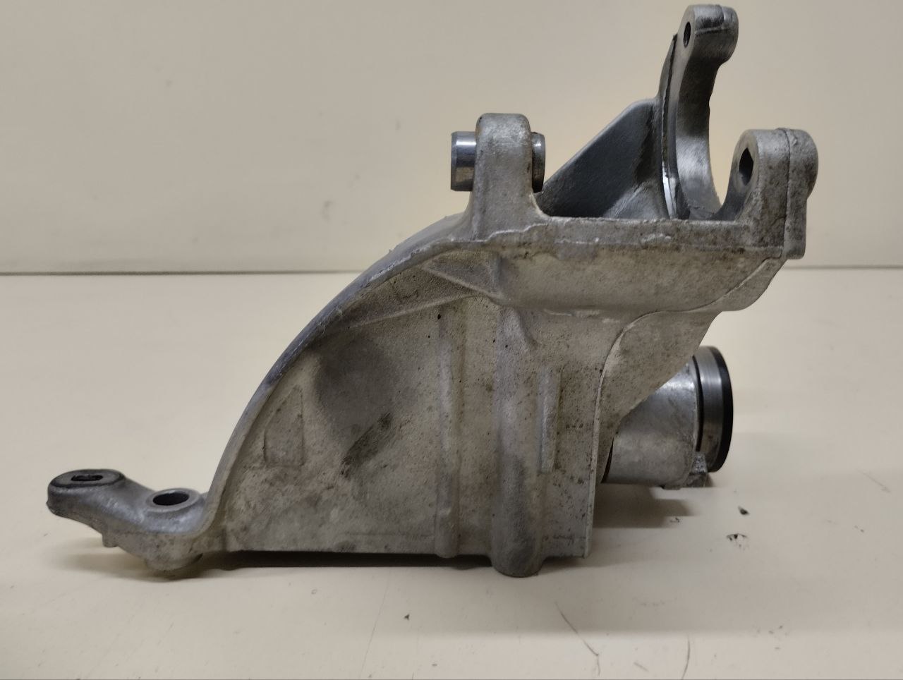 Кронштейн генератора Renault Duster (HSA, HSM) 2012>