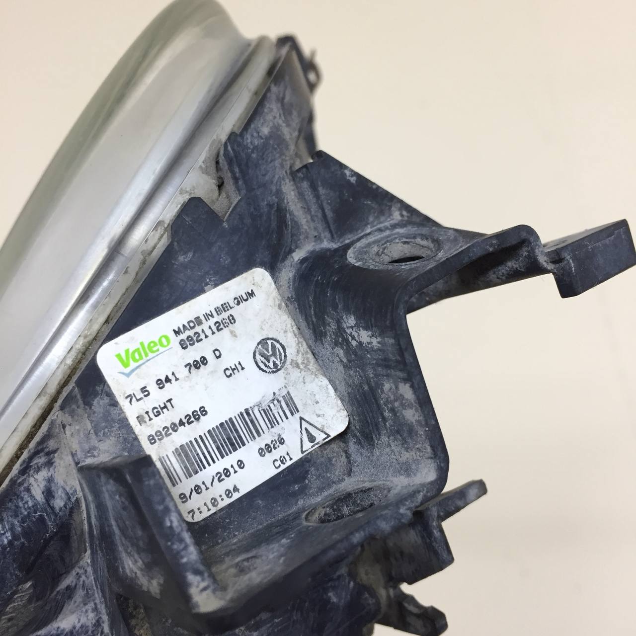 Фара противотуманная правая Volkswagen Touareg (7L) 2002-2010