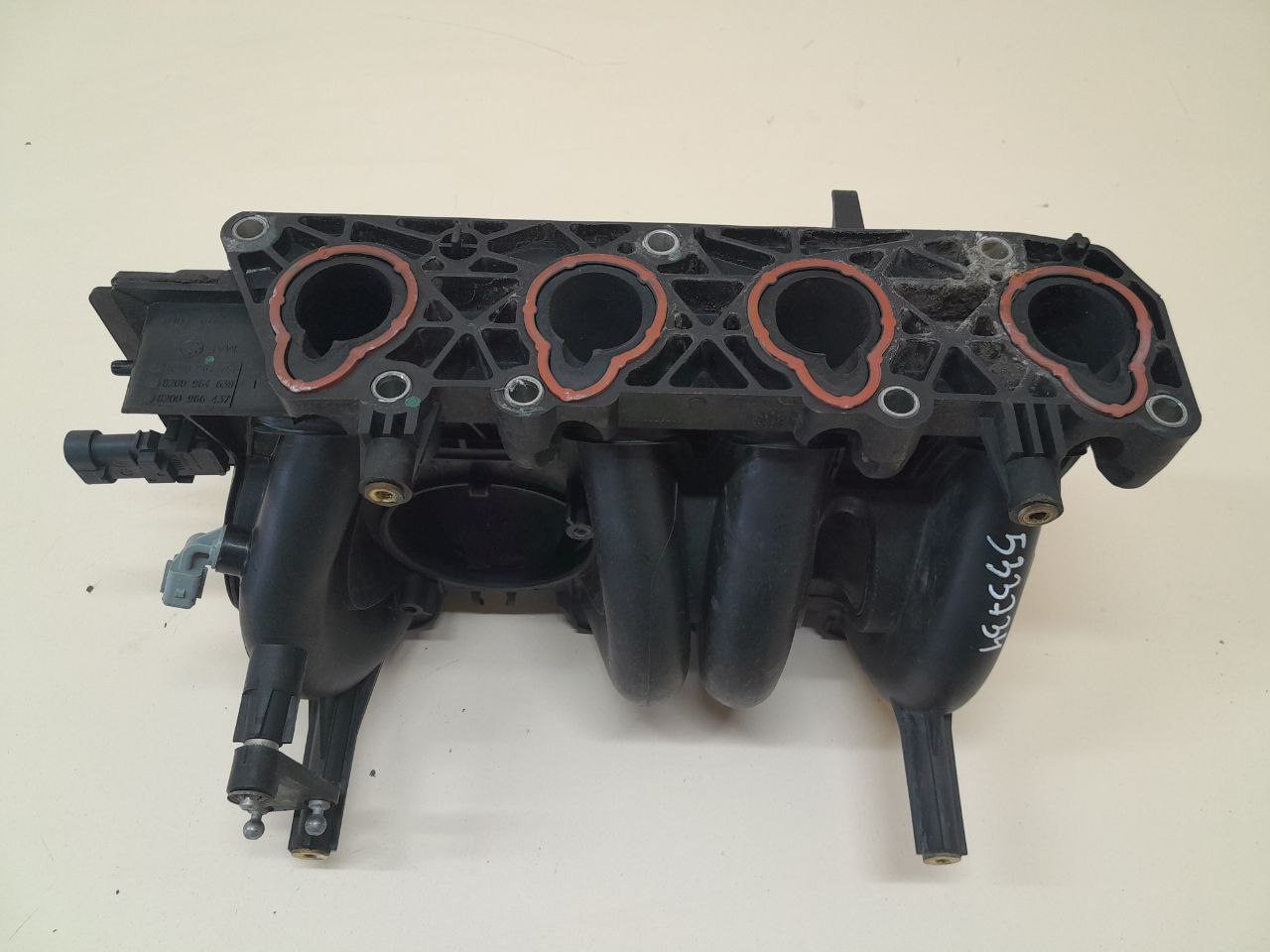 Коллектор впускной Renault Logan (1) 2005-2014 Коллектор впускной Renault Logan (1) 2005-2014