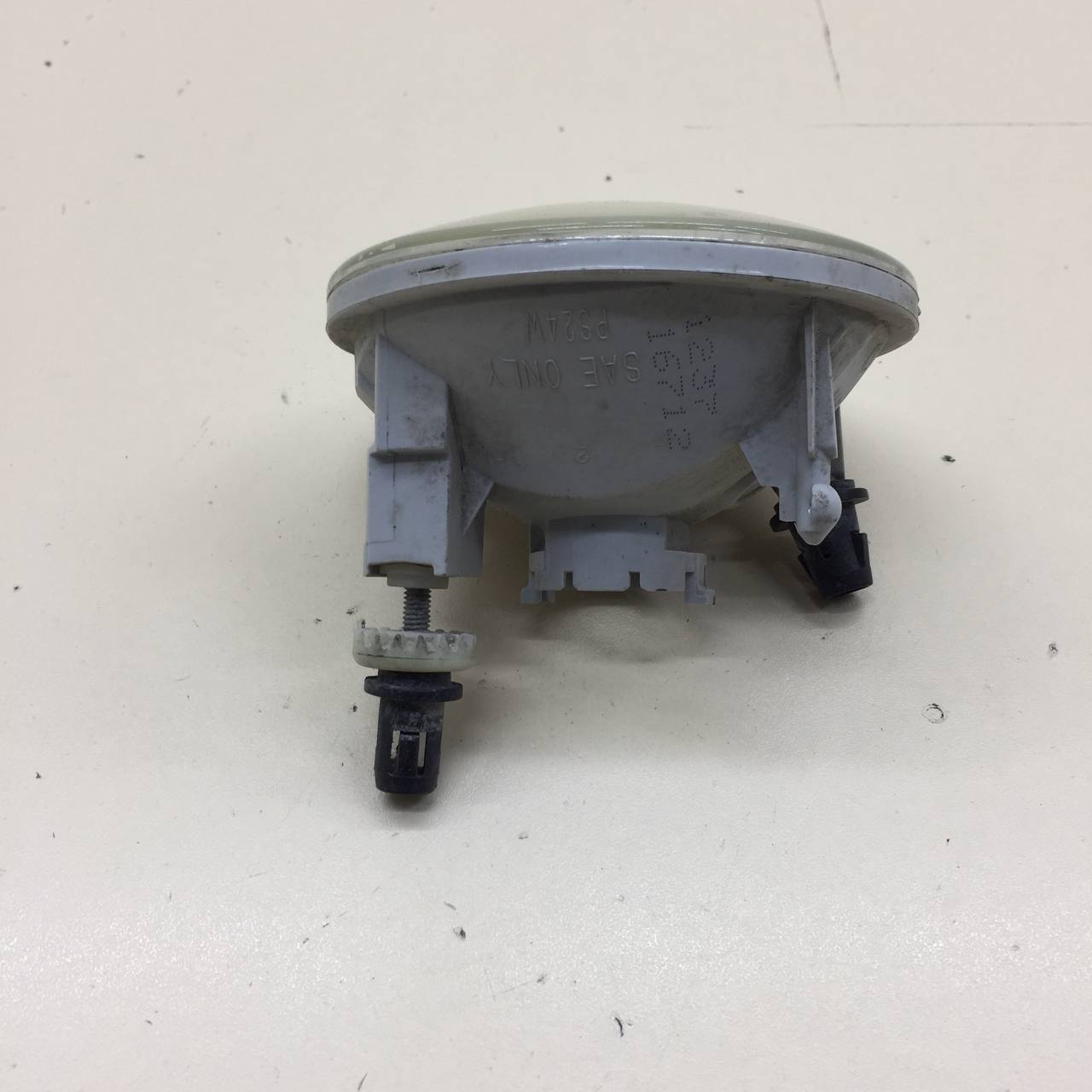 Фара противотуманная Chevrolet Captiva (C140) 2011-2016 Фара противотуманная Chevrolet Captiva (C140) 2011-2016