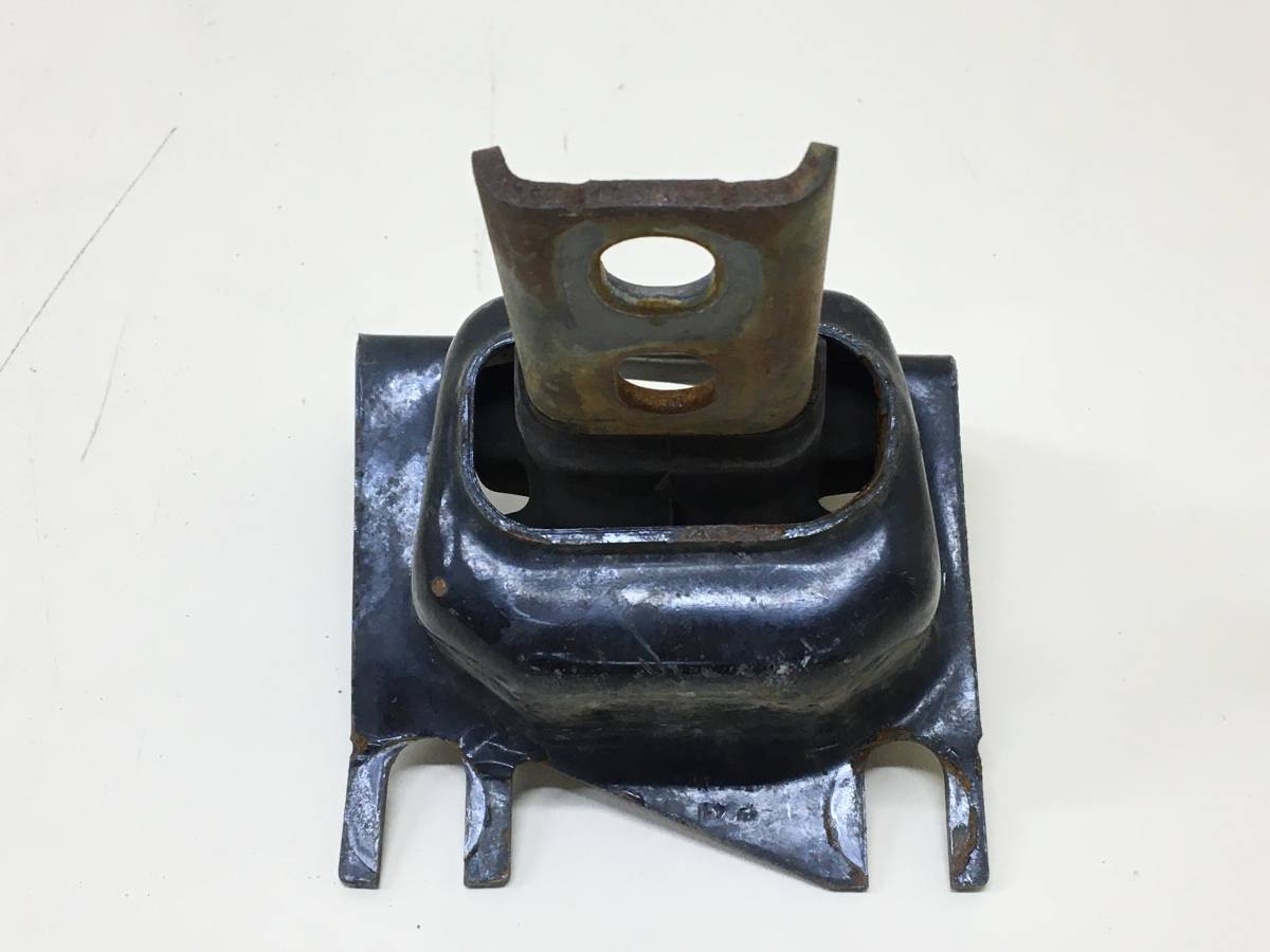 Опора двигателя левая Lada Vesta 2015>