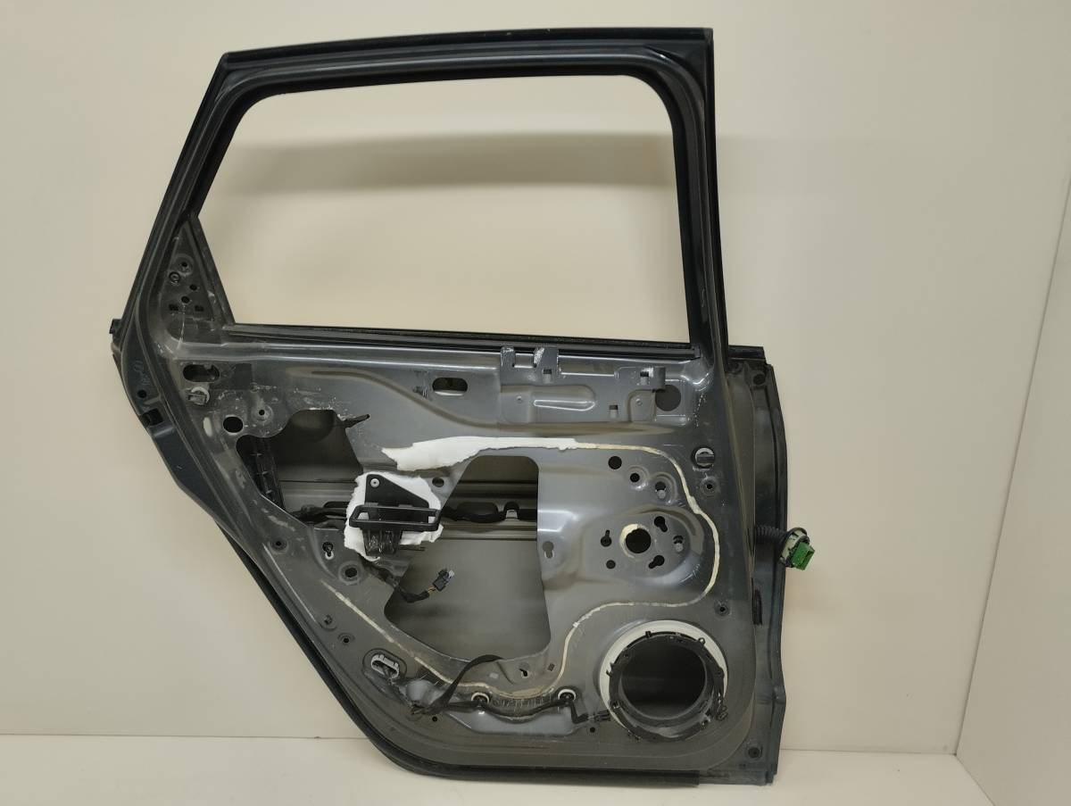 Дверь задняя левая Citroen C4 2011>