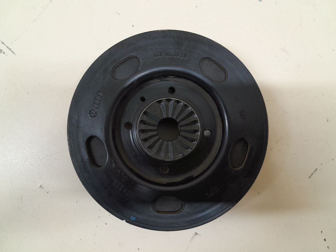 Шкив коленвала Skoda Octavia (A5 1Z-) 2004-2013 Шкив коленвала Skoda Octavia (A5 1Z-) 2004-2013