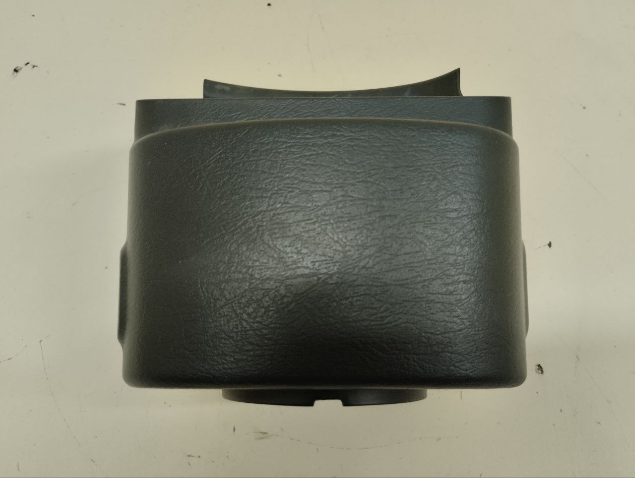 Кожух рулевой колонки Kia Spectra (SD) 2004-2011 Кожух рулевой колонки Kia Spectra (SD) 2004-2011