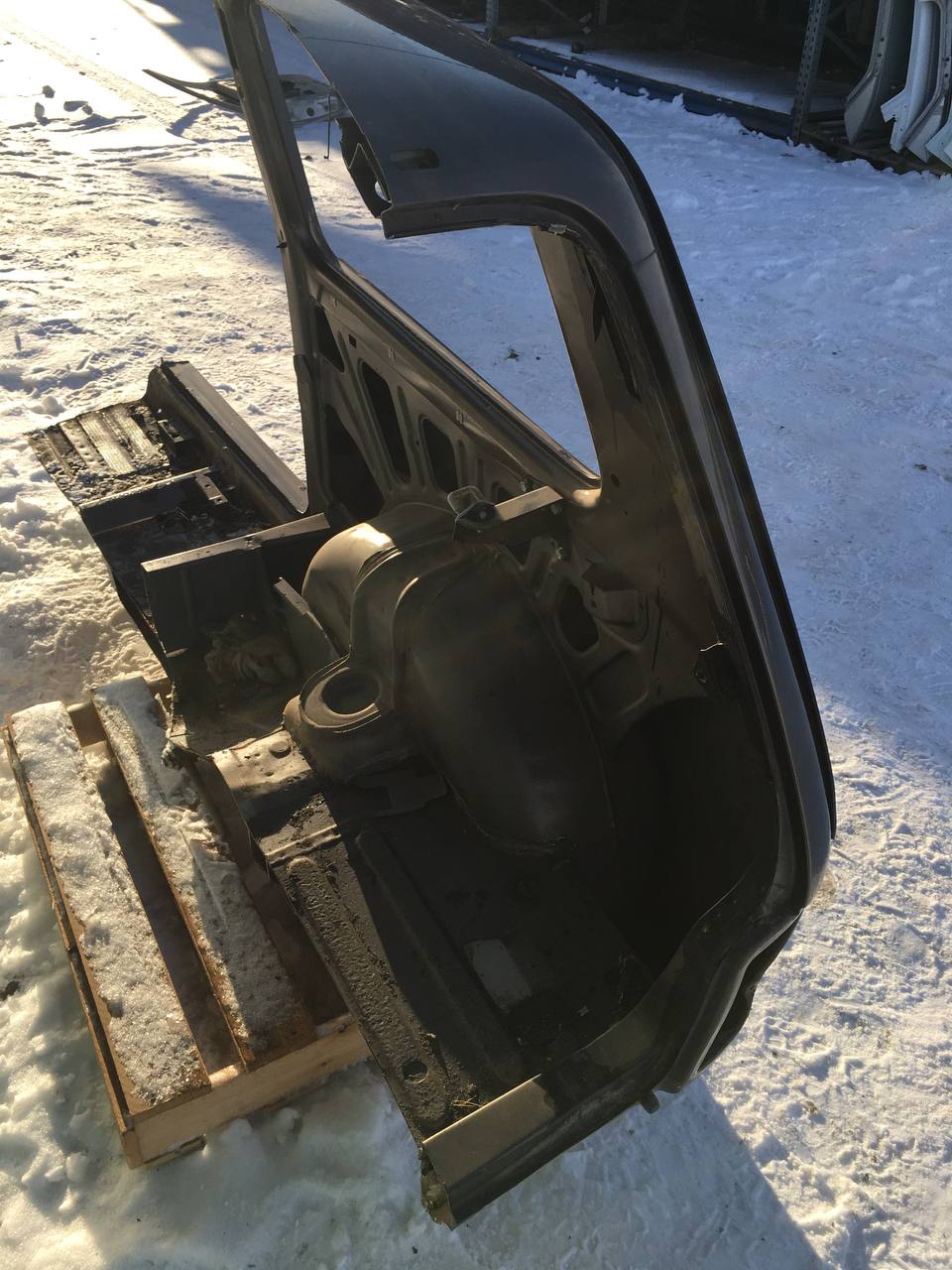 Крыло заднее правое Lada Niva 4х4 2121 1977-2021 Крыло заднее правое Lada Niva 4х4 2121 1977-2021