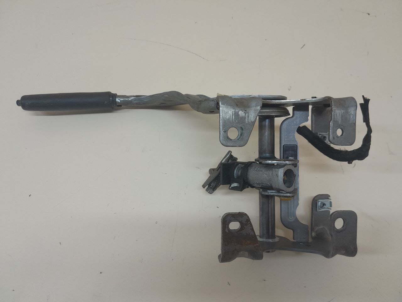 Рычаг стояночного тормоза Citroen Berlingo (NEW) (B9) 2008>