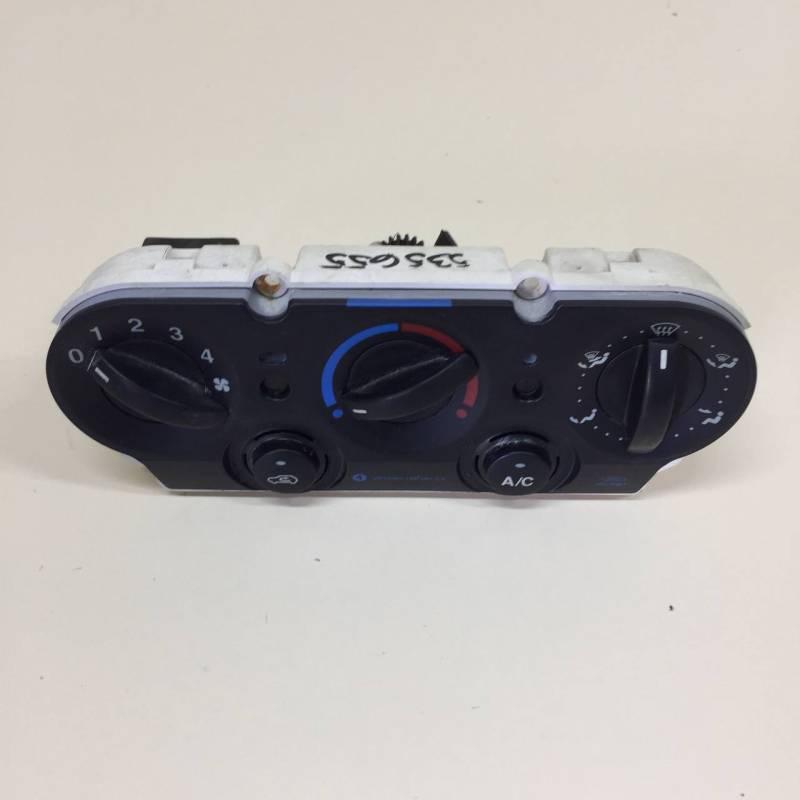 Блок управления отопителем Ford Fusion (JU) 2002-2012 Блок управления отопителем Ford Fusion (JU) 2002-2012