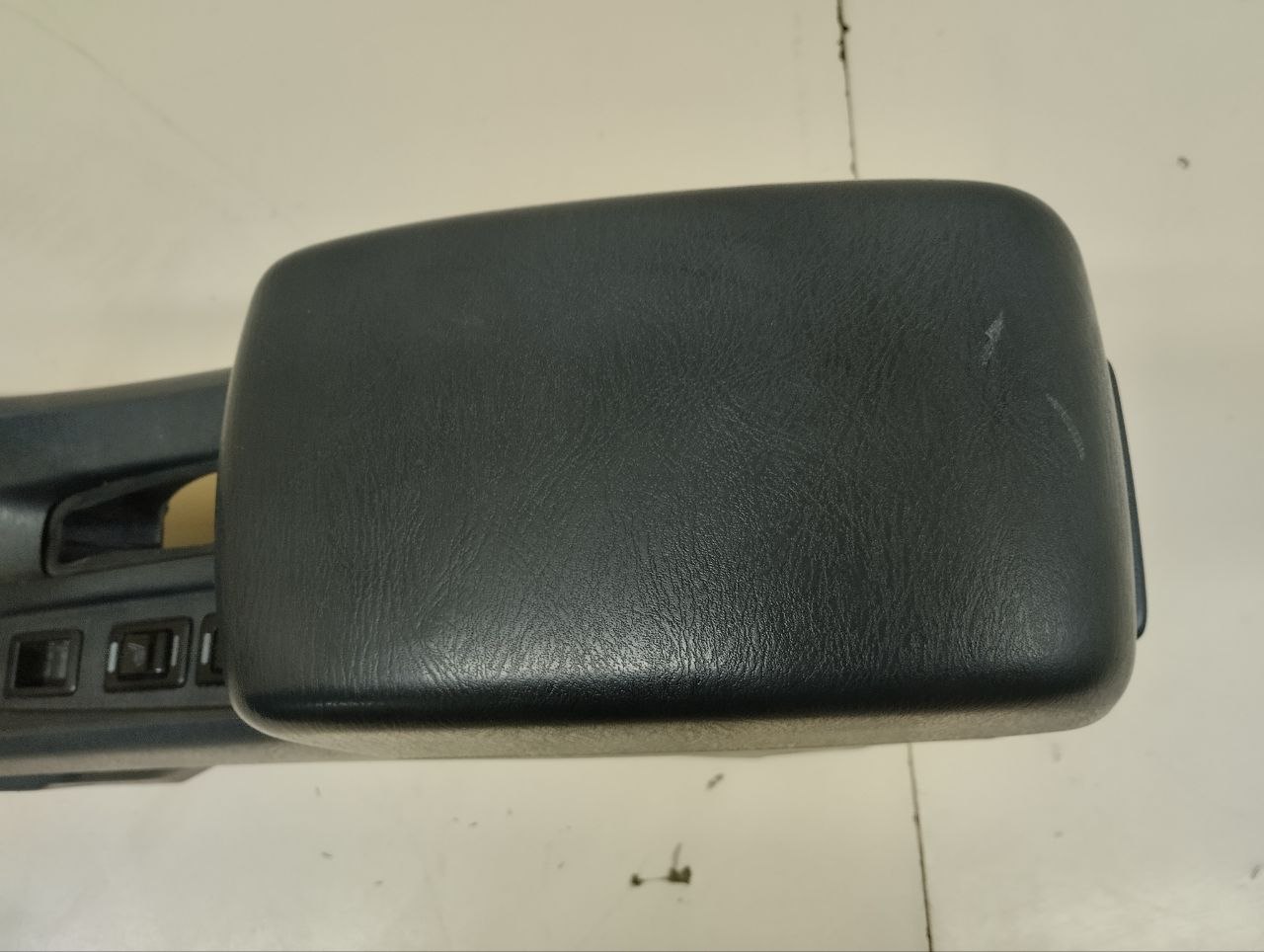 Консоль центральная Nissan Almera Classic (B10) 2006-2013