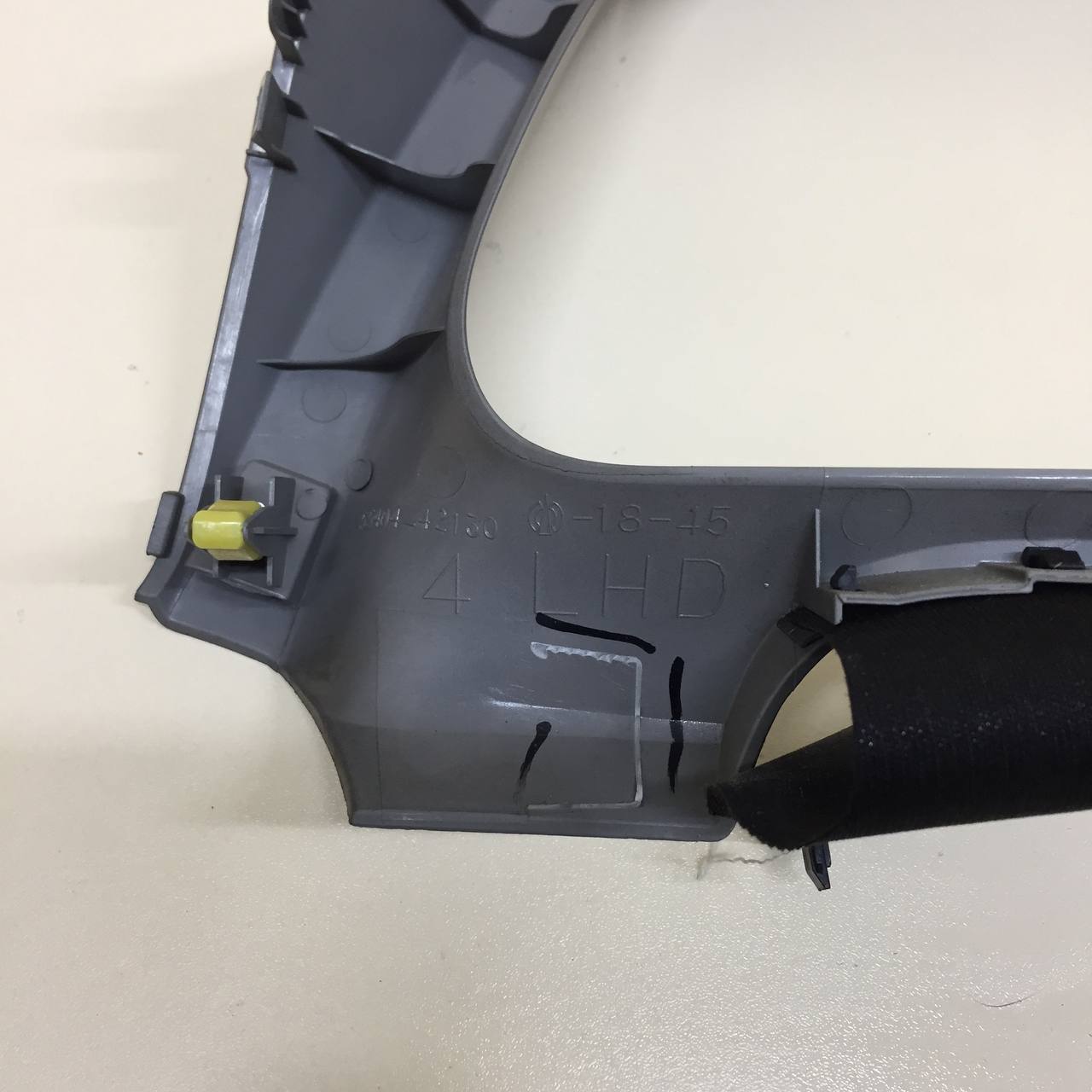 Накладка декоративная Toyota Rav 4 (XA40) 2013-2019