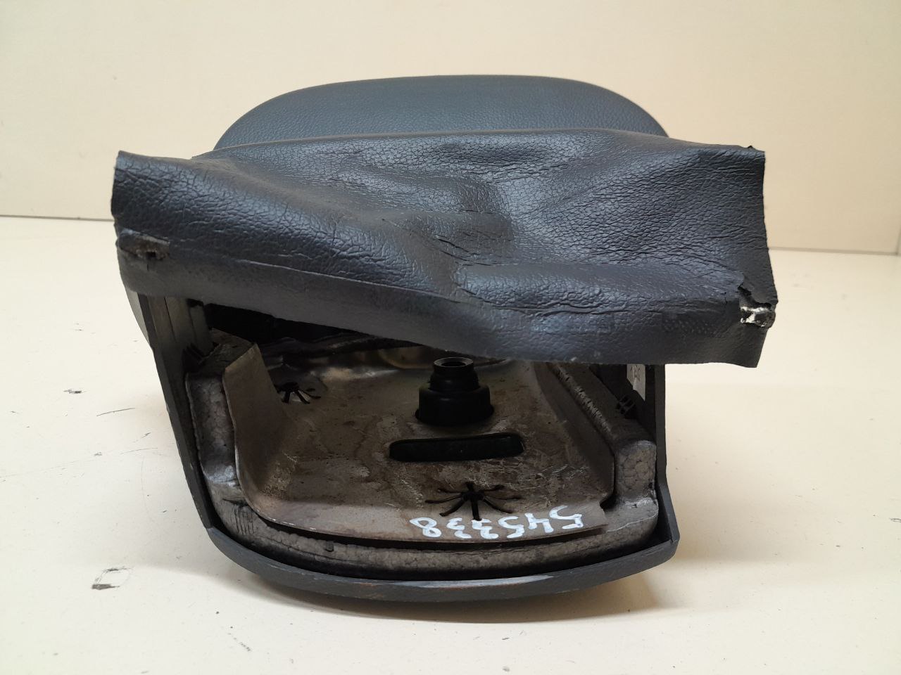 Кожух рулевой колонки Chevrolet Cruze (J300) 2009-2016 Кожух рулевой колонки Chevrolet Cruze (J300) 2009-2016