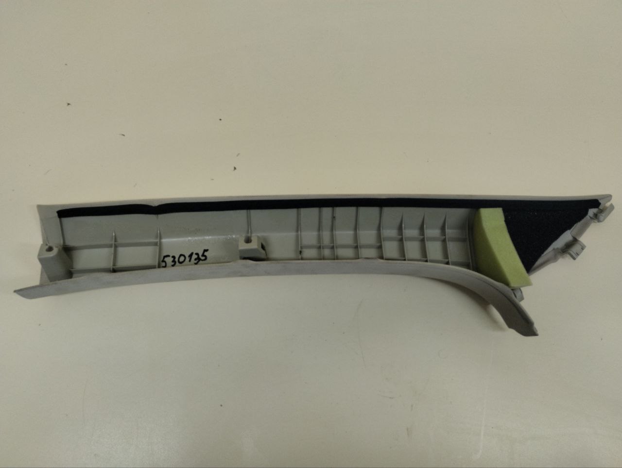 Обшивка стойки Mitsubishi Outlander (GF) 2012>