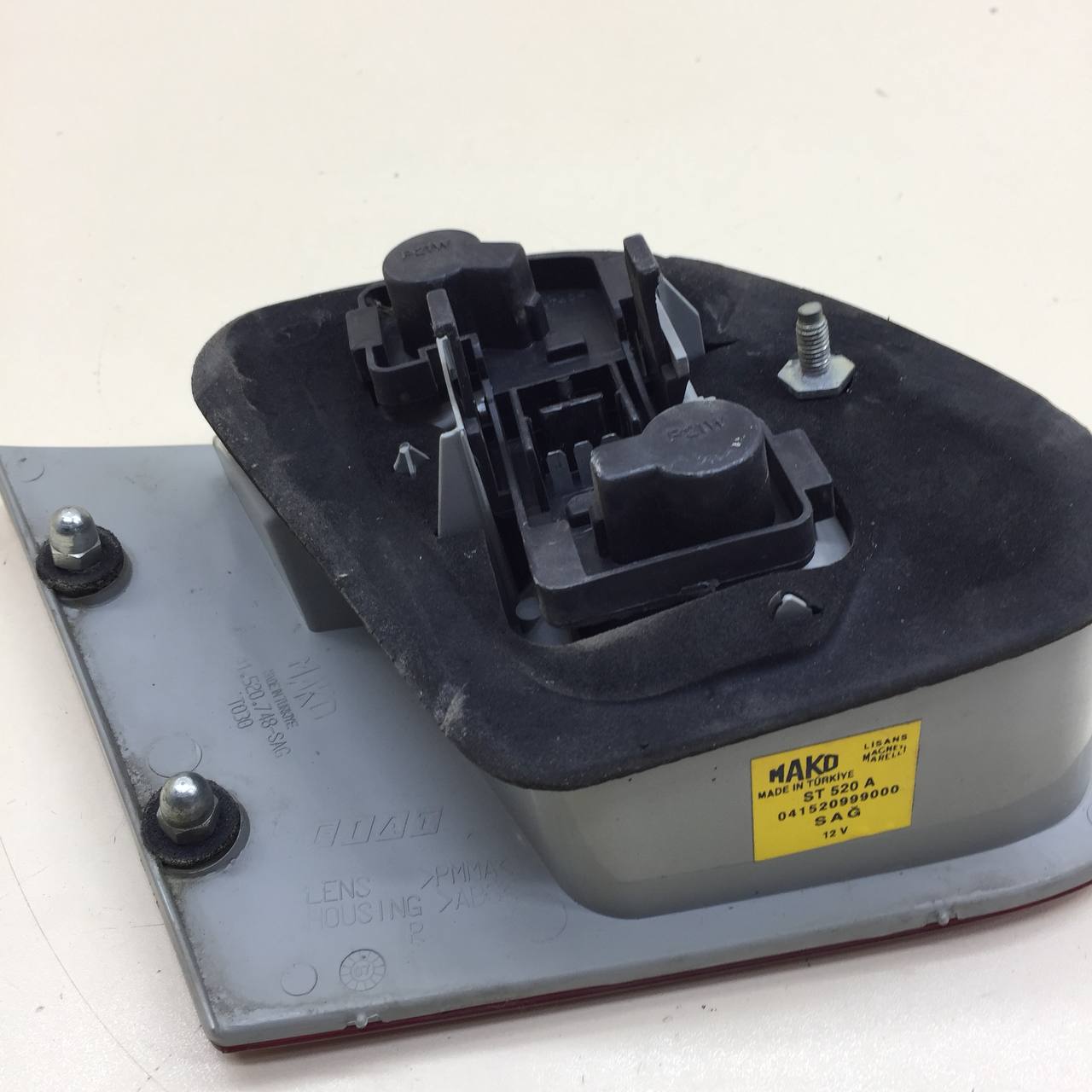 Фонарь задний внутренний правый Fiat Albea 2002-2012