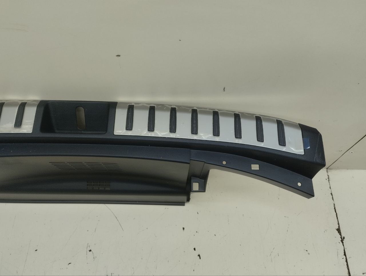 Обшивка багажника Lexus NX 200 (Z10) 2014-2021 Обшивка багажника Lexus NX 200 (Z10) 2014-2021