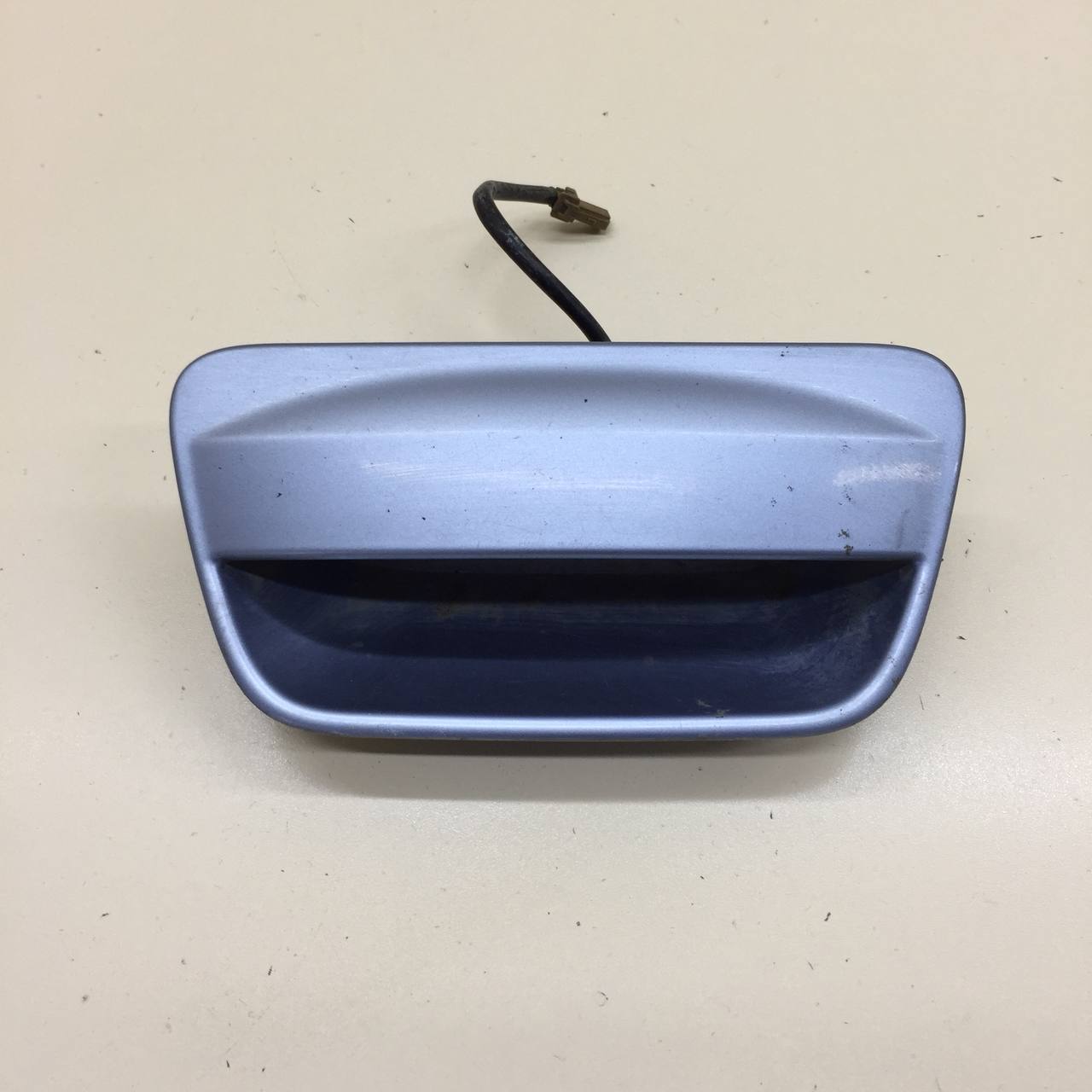Кнопка открывания багажника Nissan Tiida (C11) 2007-2014 Кнопка открывания багажника Nissan Tiida (C11) 2007-2014